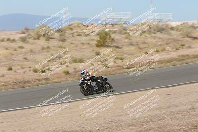 media/Apr-20-2025-AHRMA (Sun) [[393a79c373]]/Race/Group 11 early race/Turn 4b/